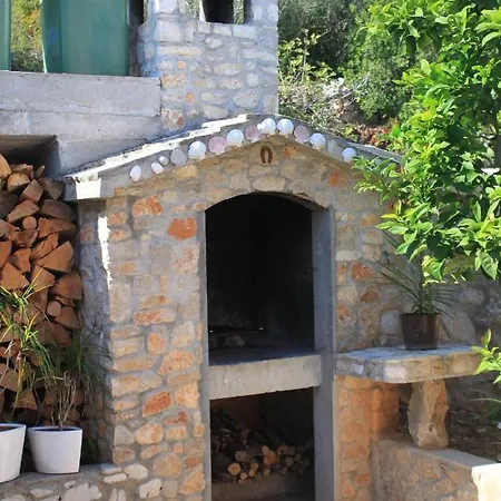 Seaside Holiday House Kali, Ugljan - 8429 Дом отдыха