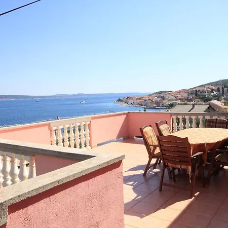 Seaside House Kali, Ugljan - 8429 Feriehus