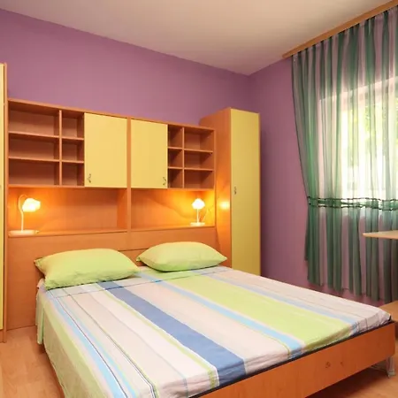 Seaside Holiday House Kali, Ugljan - 8429 Дом отдыха Кали