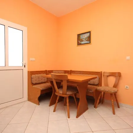 בית נופש Seaside House Kali, Ugljan - 8429 קאלי